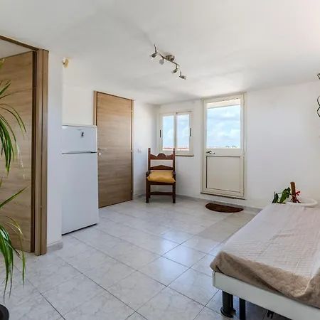 Attico Panoramico Con Grande Terrazza بيت للعطل